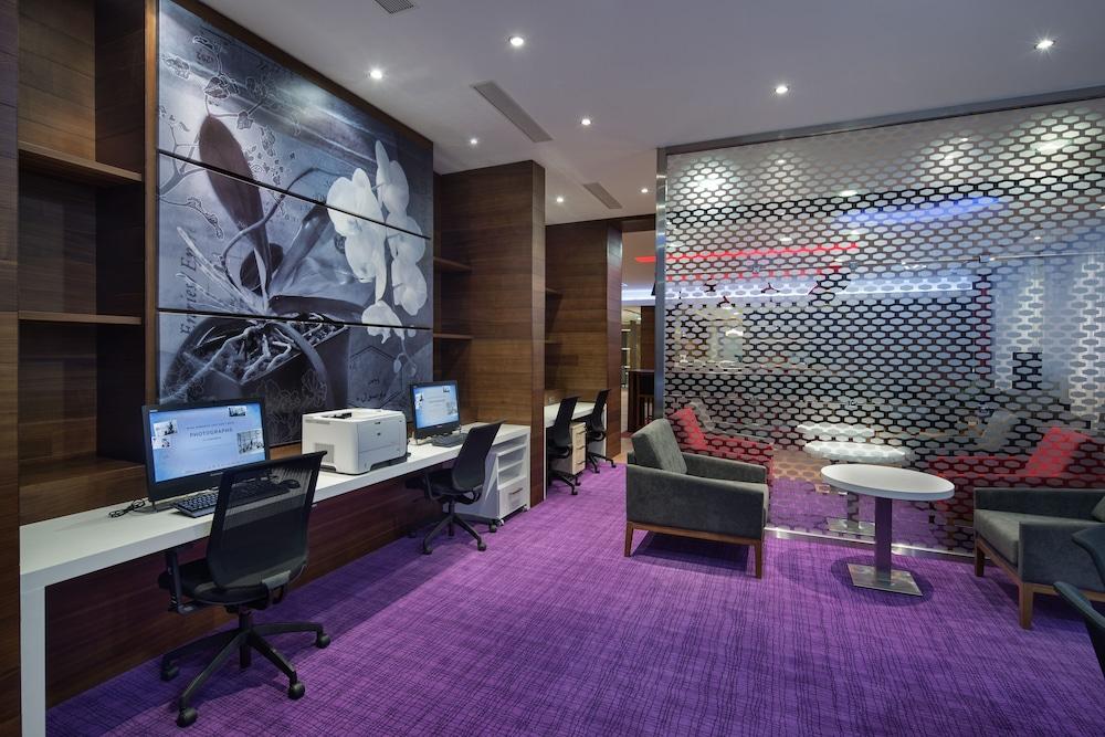 Hampton By Hilton Istanbul Kayasehir Ξενοδοχείο Εξωτερικό φωτογραφία