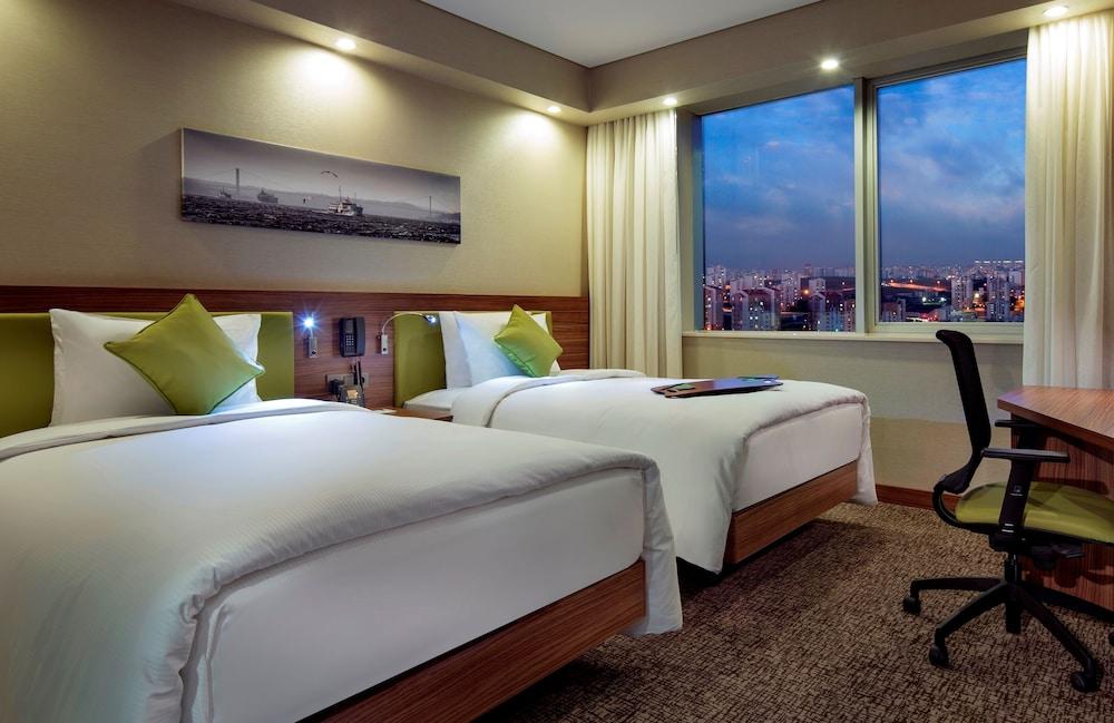 Hampton By Hilton Istanbul Kayasehir Ξενοδοχείο Εξωτερικό φωτογραφία