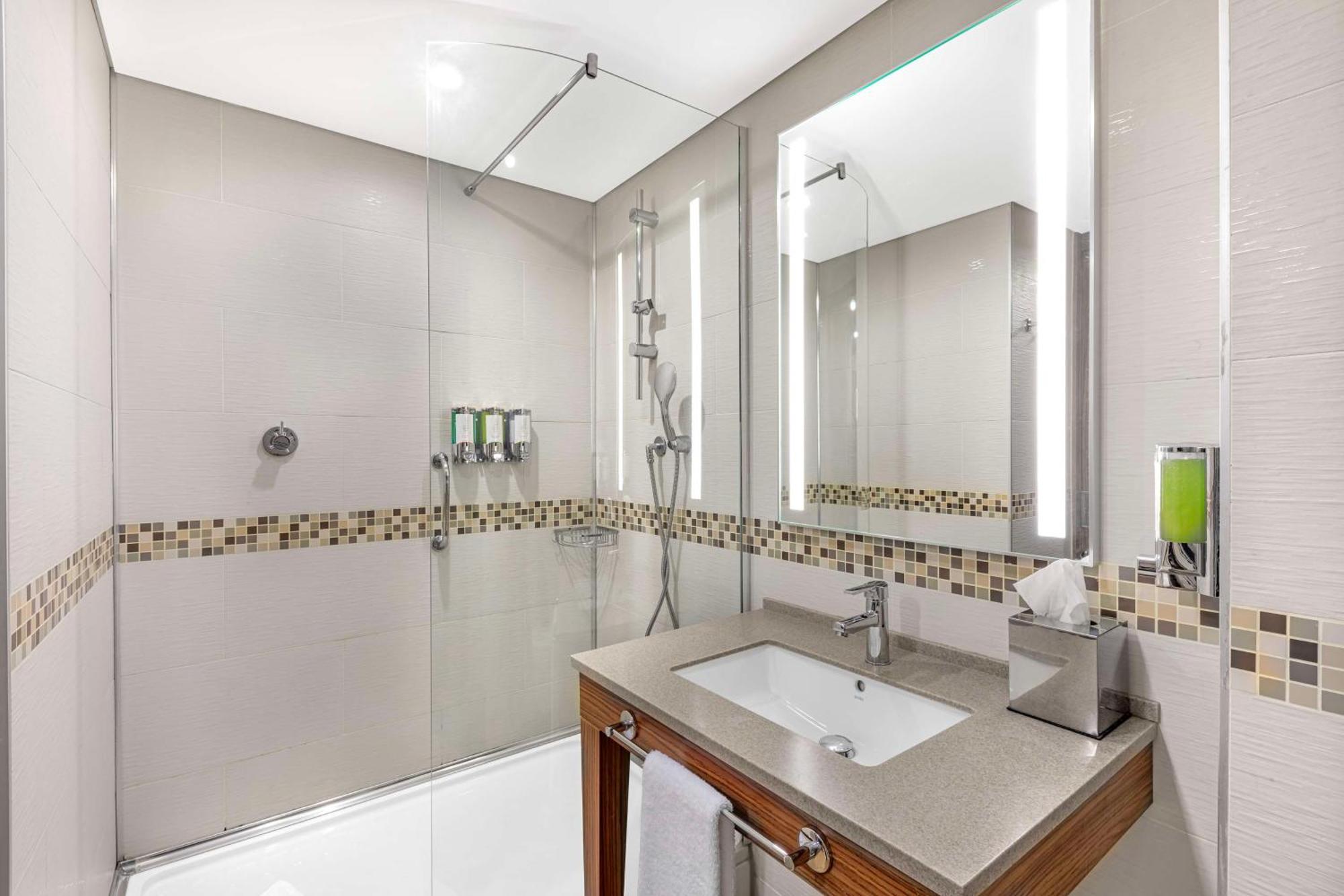 Hampton By Hilton Istanbul Kayasehir Ξενοδοχείο Εξωτερικό φωτογραφία