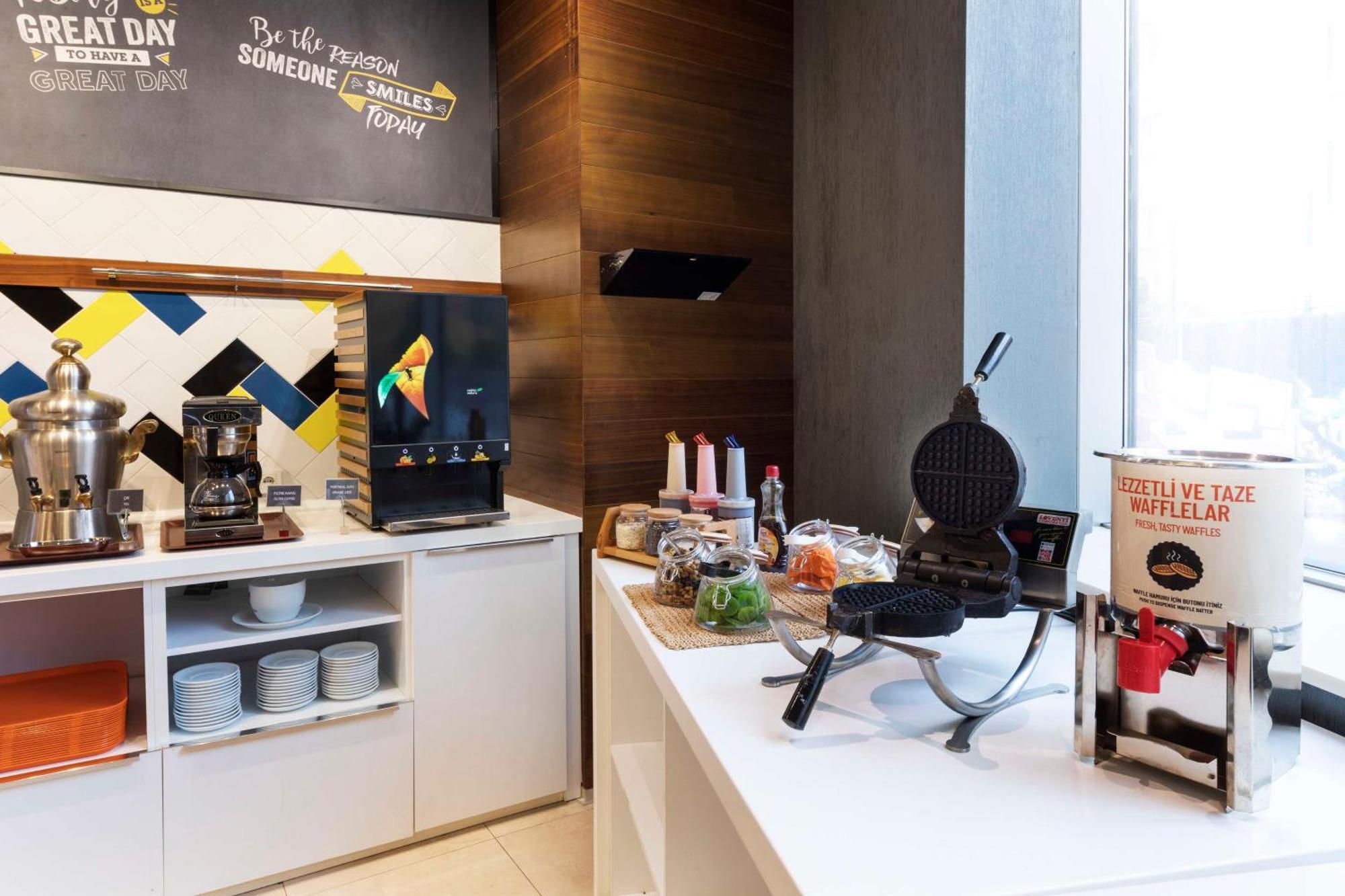 Hampton By Hilton Istanbul Kayasehir Ξενοδοχείο Εξωτερικό φωτογραφία